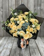 Букет цветов из:  Розы и Лизиантусы в Опытное Поле