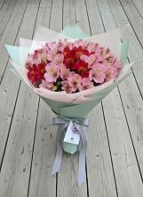 Букет цветов из:  Альстромерии в Опытное Поле