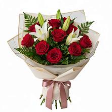 Букет цветов из:  Лилии и Розы в Опытное Поле