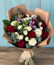 Букет цветов из:  Розы и Альстромерии в Опытное Поле
