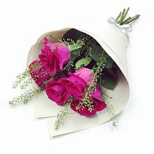 Букет цветов из:  Розы в Опытное Поле