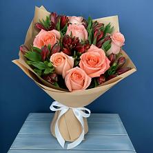 Букет цветов из:  Розы и Альстромерии в Опытное Поле